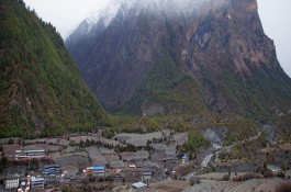 Pisang Village - Short Annapurna Circuit Trek