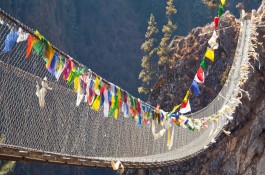 Hilary bridge over Dudhkoshi river - Everest region