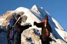 Thorong la Pass - Annapurna Circuit Trek